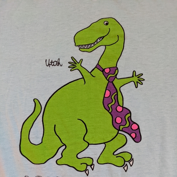 BORN 2 dino - Picture 3 of 3